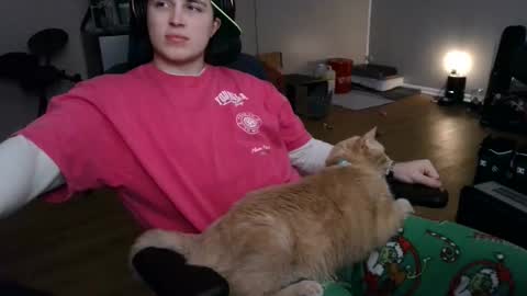 Snapshot of bubblebuttbdn chatting on February 2026 05:13:02 AM BubblebuttBdn online show from February 2026 05:13:02 AM