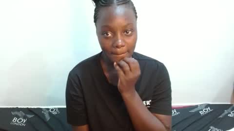 Snapshot of bubbly_ass30 chatting on November 2025 07:56:02 PM bubbly_ass30 online show from November 2025 07:56:02 PM