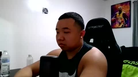 Snapshot of buffsexyman24 chatting on February 2026 12:04:02 PM buffsexyman24 online show from February 2026 12:04:02 PM