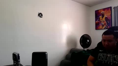 Snapshot of buffsexyman24 chatting on February 2026 06:30:01 PM buffsexyman24 online show from February 2026 06:30:01 PM