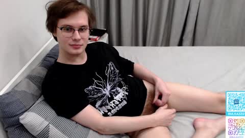 Snapshot of bulkazziz chatting on January 2025 04:01:01 AM Chris online show from January 2025 04:01:01 AM