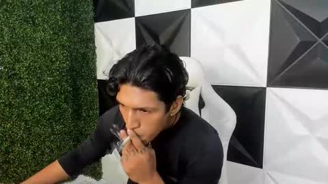 bull_cam online show from December 2025 01:55:02 AM