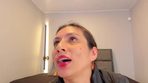 Snapshot of bulma_bambina_ chatting on May 2026 01:57:16 AM Bulma Bambina online show from May 2026 01:57:16 AM