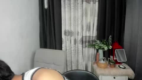 zy online show from December 2025 07:46:02 AM