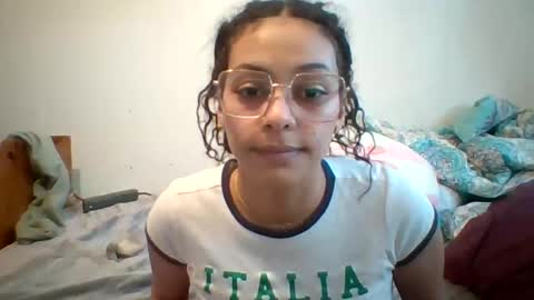 Snapshot of bunniandbyrdd chatting on February 2025 03:36:02 PM bunniandbyrdd online show from February 2025 03:36:02 PM