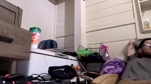 bunniandcryme online show from December 2025 09:01:01 PM