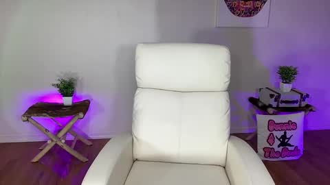 BUNNIE and THE DUDE TheLebowskis online show from December 2025 01:59:02 AM