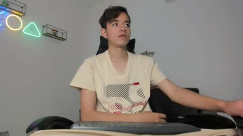 bunny online show from November 2025 12:22:02 PM