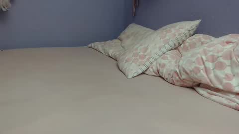 Snapshot of bunny_nextdoor chatting on January 2025 01:00:02 AM Bunny Miss me Online every day here - online show from January 2025 01:00:02 AM