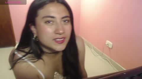 Snapshot of bunnyemilyr0s33 chatting on January 2025 07:39:02 PM bunnyEmilyR0s33 online show from January 2025 07:39:02 PM