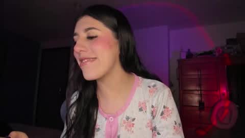 Snapshot of bunnyy09 chatting on September 2025 01:18:02 AM Jess online show from September 2025 01:18:02 AM