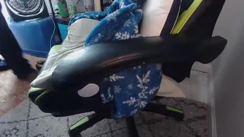 Snapshot of bustingnuts2025 chatting on March 2026 07:31:01 PM Busting online show from March 2026 07:31:01 PM