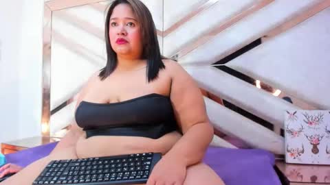 busty juicyy online show from February 2026 12:55:01 PM