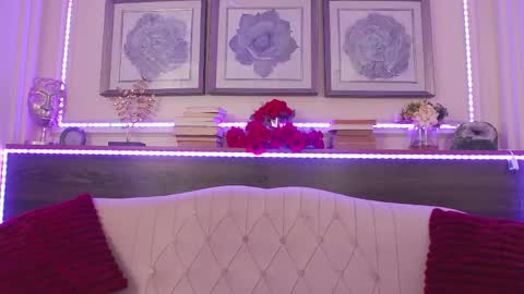      online between 6AM and 2PM EET almost everyday. online show from March 2026 04:40:01 AM