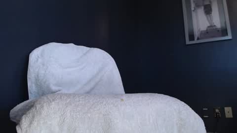 Snapshot of butch215 chatting on December 2024 05:11:01 PM Butch online show from December 2024 05:11:01 PM