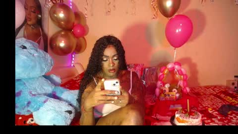 butterfly_rouse online show from November 2025 05:29:02 AM