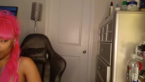 butterfly booty online show from February 2026 01:54:01 AM