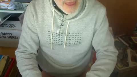 Buttlover2233 online show from November 2025 12:15:02 PM