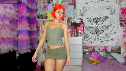 Snapshot of caaandy_girl chatting on October 2025 06:53:01 PM Emily  online show from October 2025 06:53:01 PM