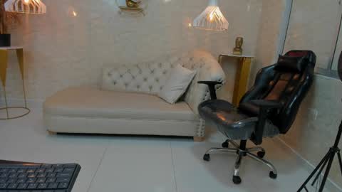 Camii Sweet  online show from April 2026 07:50:01 AM