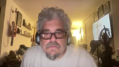 Snapshot of cafeespresso chatting on June 2026 05:08:01 AM cafeespresso online show from June 2026 05:08:01 AM