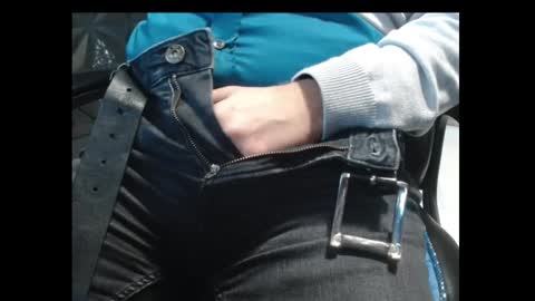 Snapshot of cafetabac chatting on November 2025 09:09:01 AM cafetabac online show from November 2025 09:09:01 AM