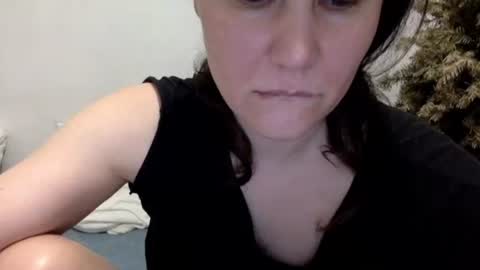 Snapshot of caffeinated_lamb chatting on April 2026 05:51:02 PM Lamb online show from April 2026 05:51:02 PM