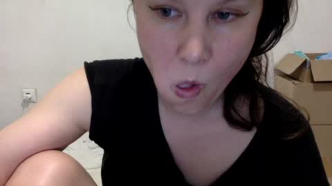 Snapshot of caffeinated_lamb chatting on June 2026 06:02:01 PM Lamb online show from June 2026 06:02:01 PM