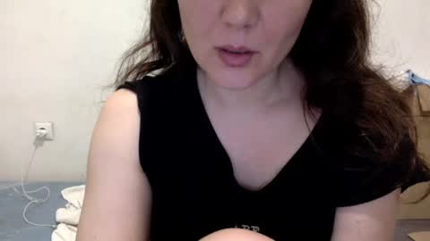Snapshot of caffeinated_lamb chatting on June 2026 05:48:02 PM Lamb online show from June 2026 05:48:02 PM