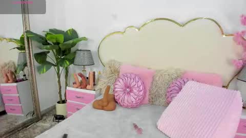 Cahitlin  online show from March 2026 05:46:01 AM