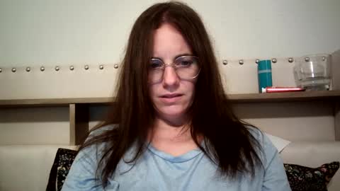 Snapshot of caitie__citrine chatting on December 2024 03:15:02 AM Caitie Citrine online show from December 2024 03:15:02 AM