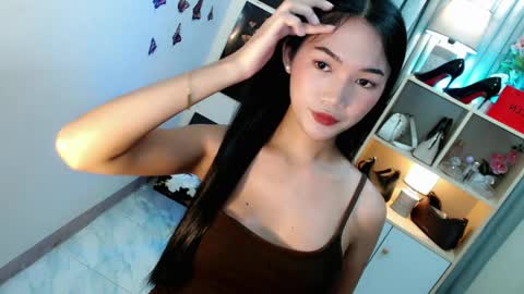Snapshot of caitlin_x chatting on May 2026 08:16:01 PM caitlin online show from May 2026 08:16:01 PM