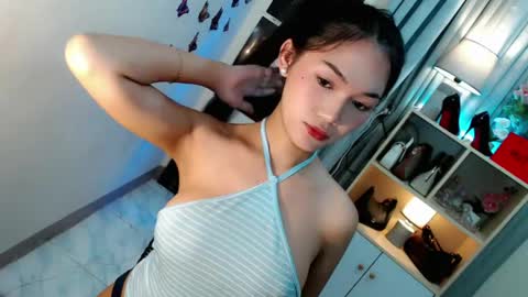 Snapshot of caitlin_x chatting on May 2026 11:01:01 PM caitlin online show from May 2026 11:01:01 PM