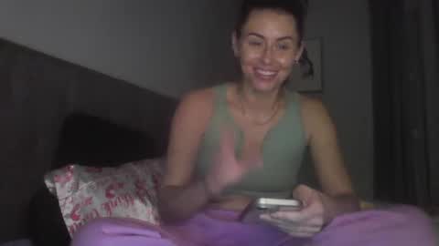 Snapshot of calicambri chatting on January 2025 05:16:02 AM The Cali Cambri online show from January 2025 05:16:02 AM