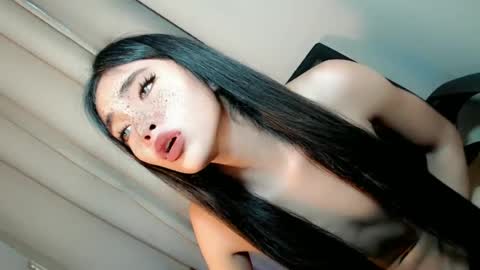 Snapshot of call_me_nina chatting on June 2026 11:02:02 PM call_me_nina online show from June 2026 11:02:02 PM