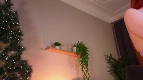 Callista online show from December 2024 10:00:02 PM