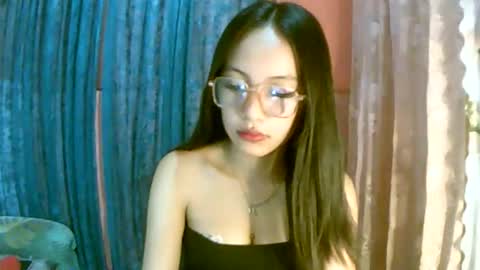 Freya online show from October 2025 04:42:01 AM
