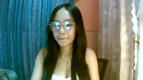 Freya online show from October 2025 04:32:01 AM