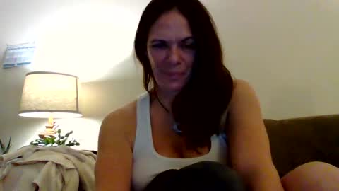 Snapshot of calli_girl420 chatting on January 2025 05:03:02 AM Calli online show from January 2025 05:03:02 AM