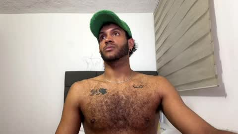 Snapshot of callmeby_lebron chatting on June 2026 01:43:02 AM LeBron online show from June 2026 01:43:02 AM