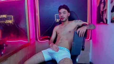 Calvin online show from October 2025 04:34:01 AM