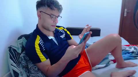 Snapshot of calvinjohnlad chatting on January 2025 04:27:01 PM Calvinjohnlad online show from January 2025 04:27:01 PM