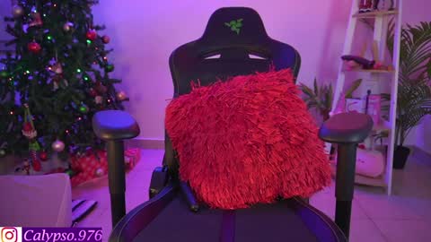 Snapshot of calypso_and_ge1 chatting on December 2024 01:56:01 AM Calypso and Kayla online show from December 2024 01:56:01 AM