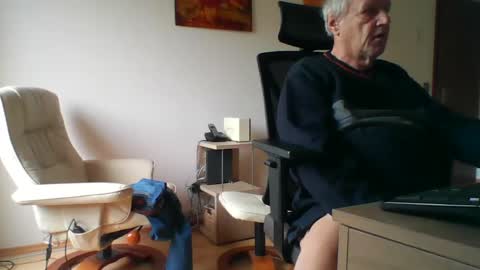 camcologne online show from December 2024 12:05:02 PM