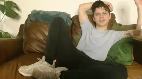 Snapshot of camdoattitude chatting on January 2025 07:32:01 PM CamDoAttitude online show from January 2025 07:32:01 PM