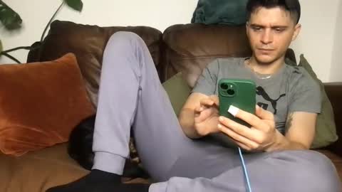 CamDoAttitude online show from November 2025 12:41:02 PM