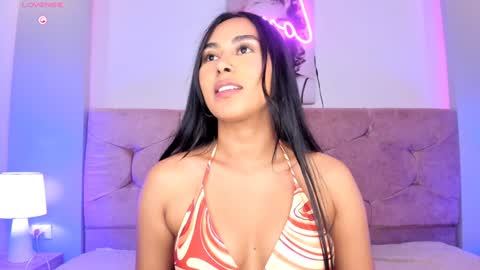 Snapshot of cameliaa_smiith chatting on December 2024 07:06:02 AM Camelia Smith online show from December 2024 07:06:02 AM