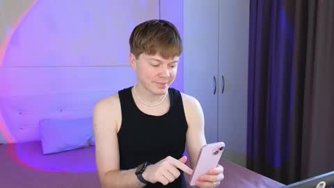 Cameron online show from November 2025 08:25:02 AM