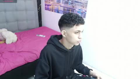 Snapshot of cameron_lux4 chatting on April 2026 04:26:02 AM CAMERON online show from April 2026 04:26:02 AM