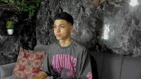 Snapshot of cameron_lux4 chatting on April 2026 10:01:01 PM CAMERON online show from April 2026 10:01:01 PM